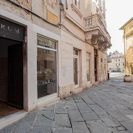 Apartamento Forum 2 Pula