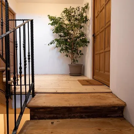Apartment Forum 2 *