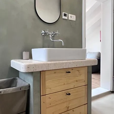 Forum 2 Apartamento Pula