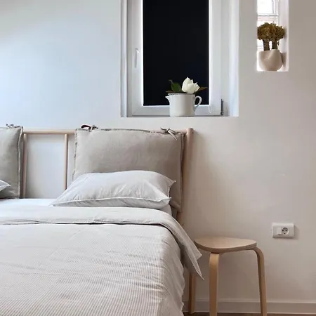 Forum 2 Apartment