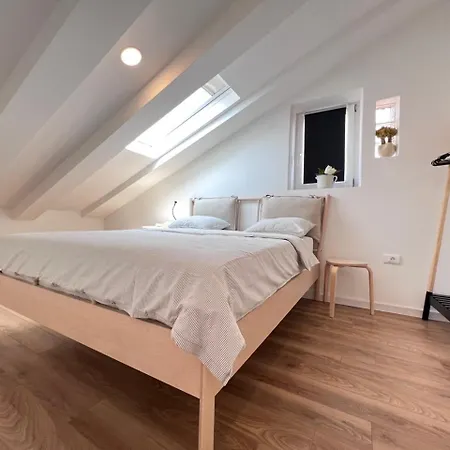 Forum 2 Apartment *